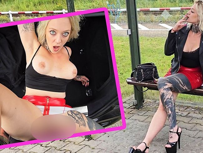 Valery_Venom Porno Video: Um da wegzukommen hätte ich Jeden gefi**t!
